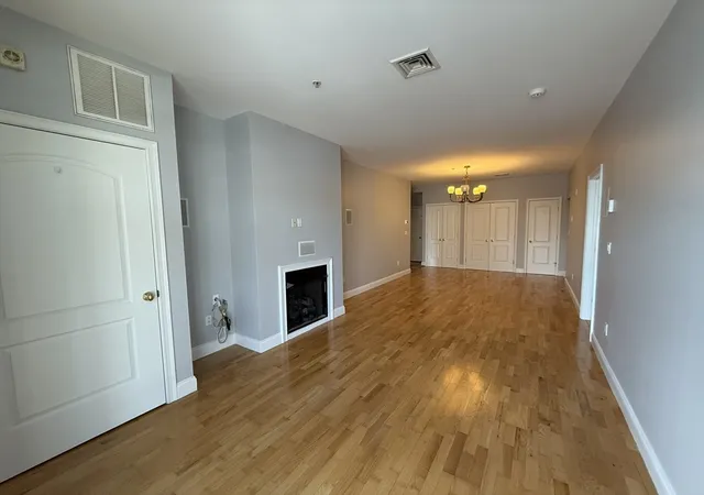Homes for sale in Beverly, MA | 40 Heather St #204, Beverly, MA 01915 | MLS# 73477385