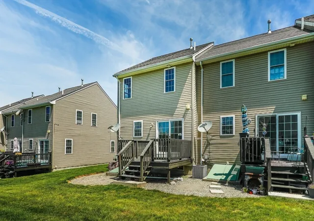 Homes for sale in Fall River, MA | 5055 North Main Street, Fall River, MA 02720 | Houzeo