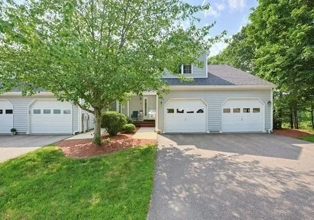 2nd image of 42 Mountain Laurel Ln #42, Fitchburg, MA 01420 | MLS# 73551839