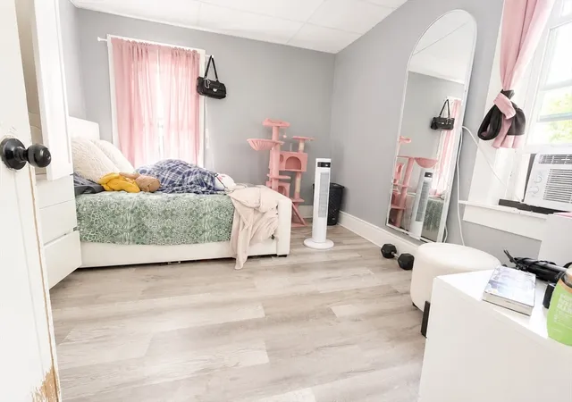 22nd image of 212 Vernon St, Worcester, MA 01607 | MLS# 73558983