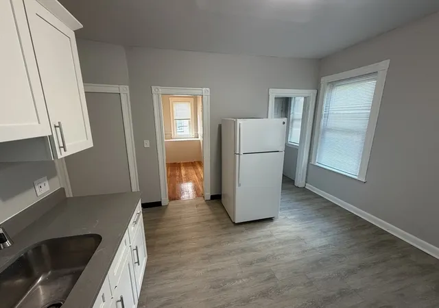 5th image of 55 Spencer Street, Boston, MA 02124 | MLS# 73537442