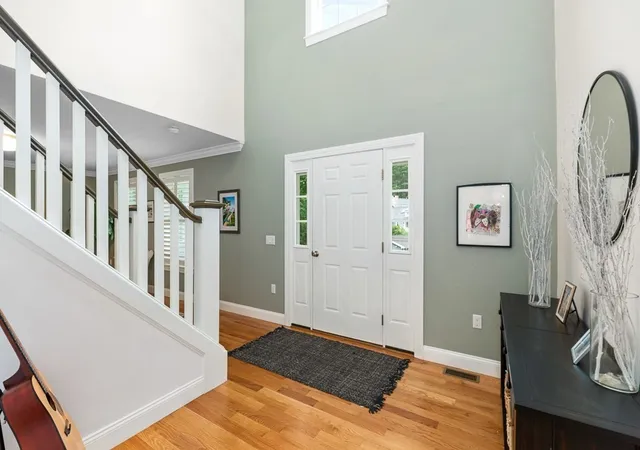 Photo 4 of Single family home for sale at 14 Overledge Rd, Manchester, MA 01944 | MLS# 73549845 | Listing updated on 2026-09-07