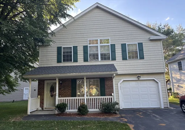 3rd image of 26 Ironwood Ln #26, Tewksbury, MA 01876 | MLS# 73537183