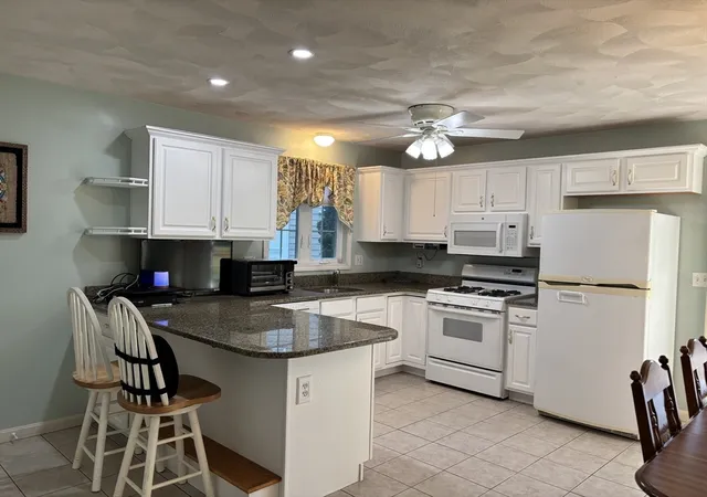 5th image of 26 Ironwood Ln #26, Tewksbury, MA 01876 | MLS# 73537183