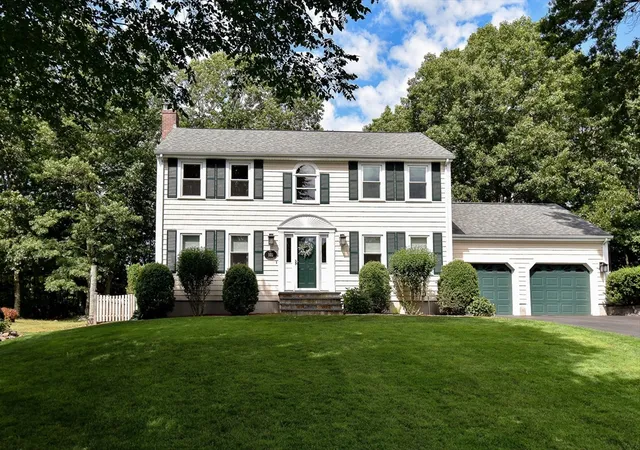 Homes for sale in North Attleboro, MA | 103 Laurelwood Dr, North Attleboro, MA 02760 | MLS# 73545407