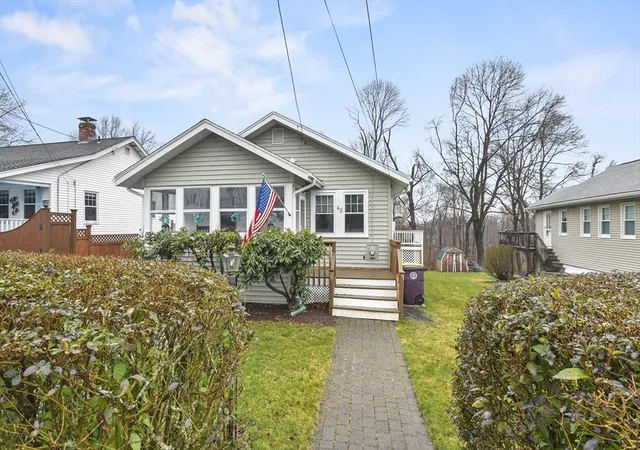 Homes for sale in Weymouth, MA | 43 Harding Ave, Weymouth, MA 02188 | MLS# 73536583