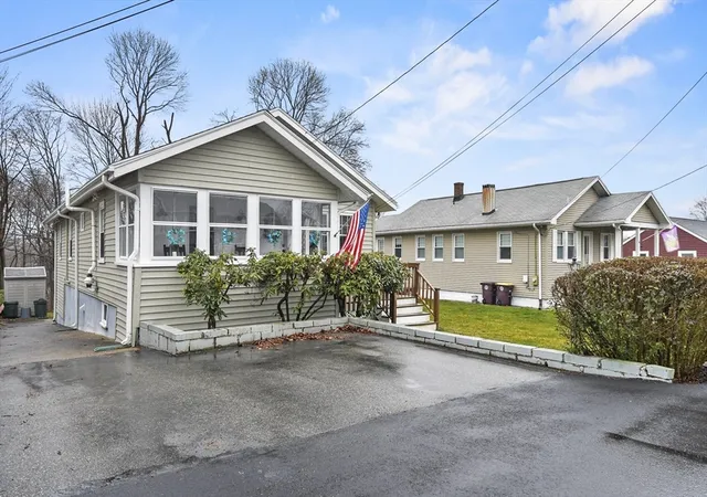 Homes for sale in Weymouth, MA | 43 Harding Ave, Weymouth, MA 02188 | MLS# 73536583