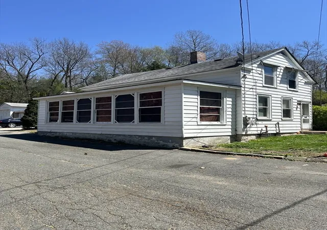 Homes for sale in Ware, MA | 69 Ross Ave, Ware, MA 01082 | MLS# 73515208