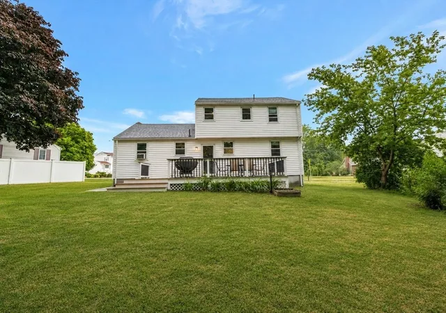 Homes for sale in Woburn, MA | 343 Lexington Street, Woburn, MA 01801 | MLS# 73541909