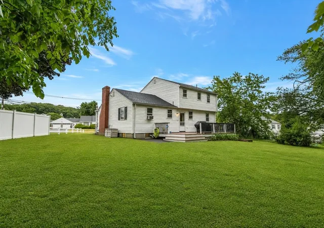 Homes for sale in Woburn, MA | 343 Lexington Street, Woburn, MA 01801 | MLS# 73541909