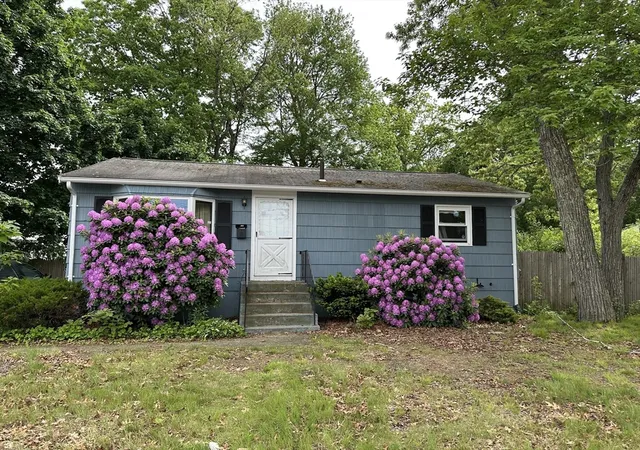 Homes for sale in Rockland, MA | 22 Brookside Rd, Rockland, MA 02370 | MLS# 73526589
