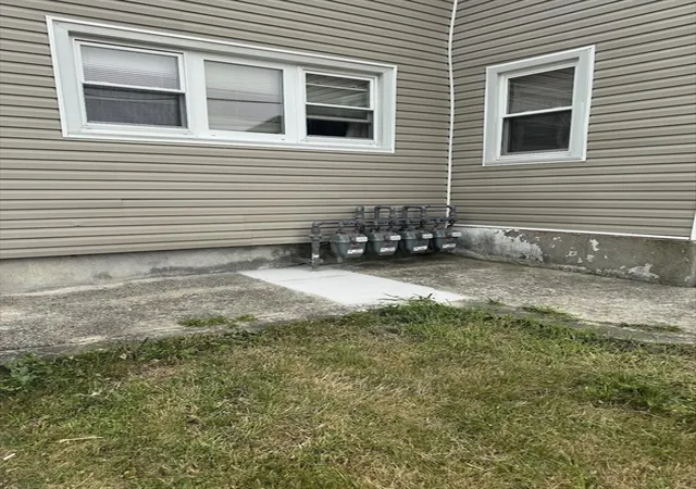 Listing Photo 4 - Condo for sale in building located at 68-70 Russell St, Malden, MA 01845