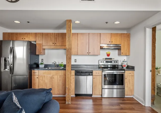3rd image of 147 Centre Street #603, Brockton, MA 02302 | MLS# 73545726