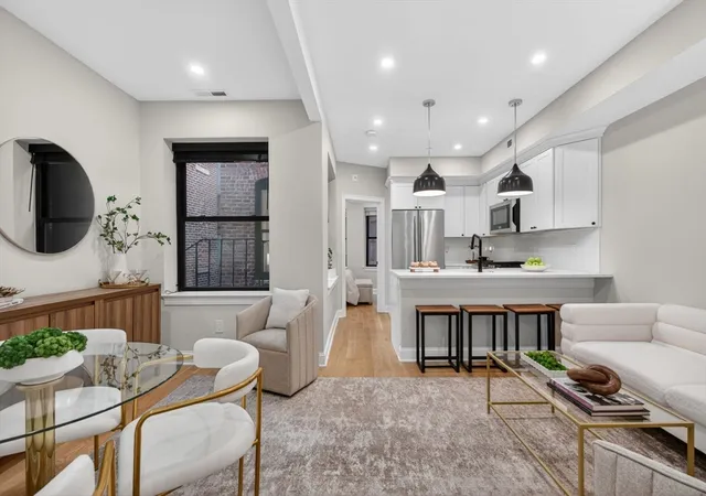 Homes for sale in Boston, MA | 5 Garden Court St #3, Boston, MA 02113 | MLS# 73527827