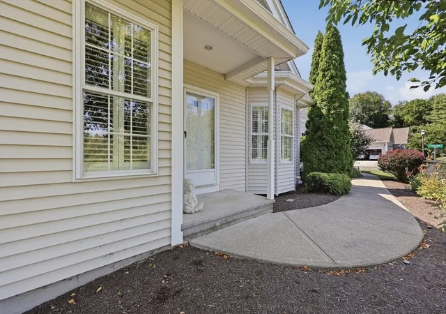 Photo 3 of Sale Pending at 1 Apple Seed Dr #1, Shrewsbury, MA 01545 | MLS# 73565328 | Listing updated on 2026-09-07