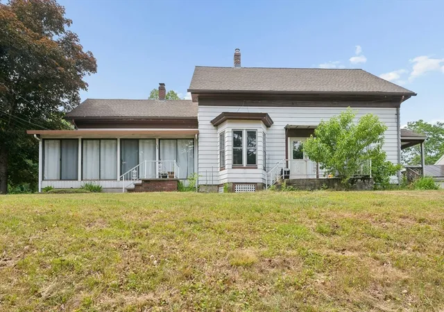 1st image of 180 Lincoln St, Blackstone, MA 01504 | MLS# 73539054