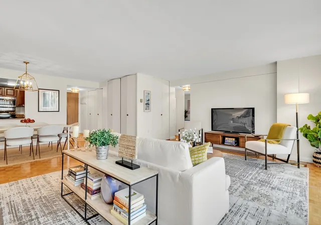 4th image of 45 Longwood Ave, Brookline, MA 02446
