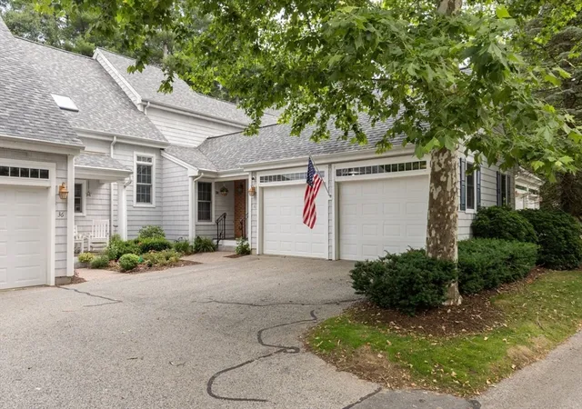 Photo 2 of Condo for sale at 38 Juniper Ln #38, Hanover, MA 02339 | MLS# 73549946 | Listing updated on 2026-10-02