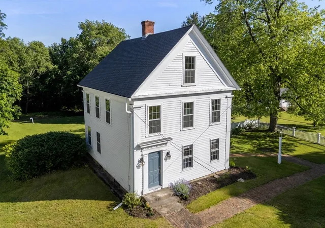 Homes for sale in Sutton, MA | 339 Boston Rd, Sutton, MA 01590 | MLS# 73533998