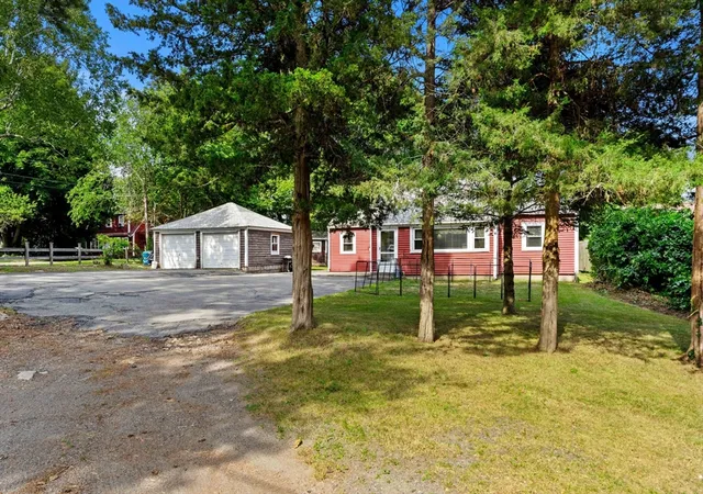 2nd image of 2 Hill Top Ln, Rockport, MA 01966 | MLS# 73563800