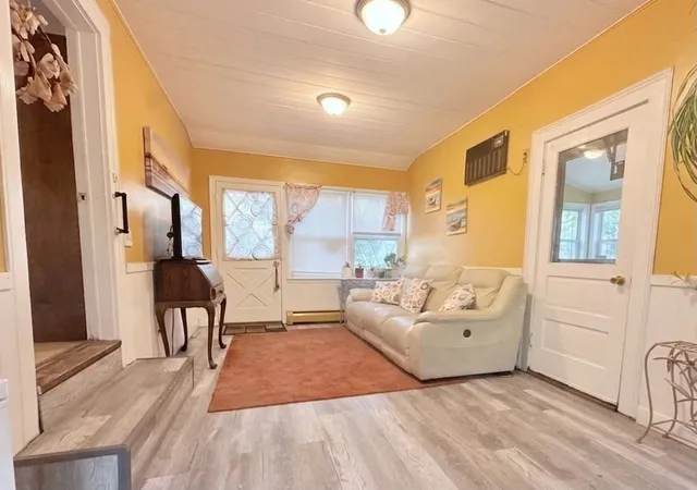 3rd image of 54 Colbert St, Leominster, MA 01453 | MLS# 73548548