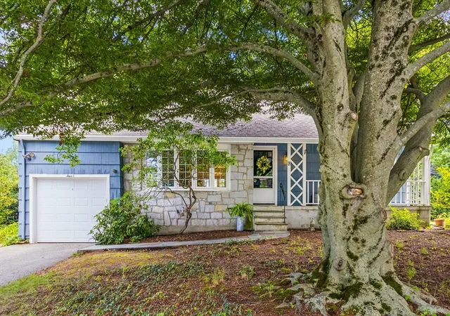 Photo 2 of Sale Pending at 4 Murdoch Rd, Natick, MA 01760 | MLS# 73562961 | Listing updated on 2026-09-05