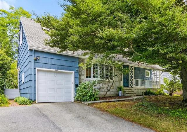 Photo 3 of Sale Pending at 4 Murdoch Rd, Natick, MA 01760 | MLS# 73562961 | Listing updated on 2026-09-05
