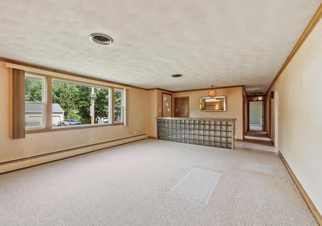 3rd image of 370 Albion St, Wakefield, MA 01880 | MLS# 73553504