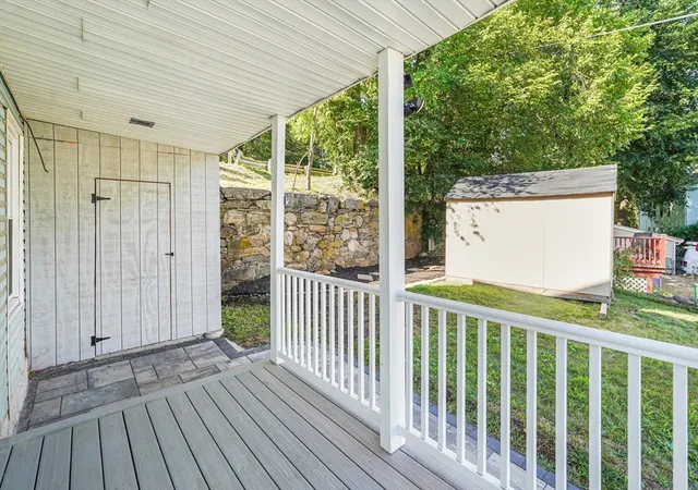 Homes for sale in Sturbridge, MA | 621 Main St, Sturbridge, MA 01518