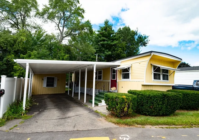 1st image of 276 Lunenburg St, Fitchburg, MA 01420 | MLS# 73568115