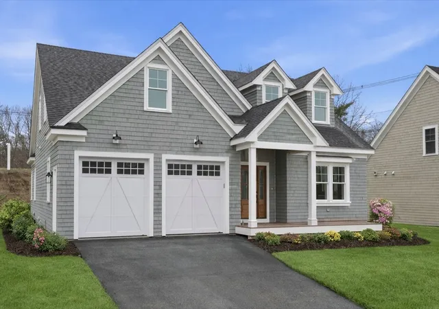 Photo 1 of Single family home for sale at 4 Fieldstone Farm Way, Duxbury, MA 02332 | MLS# 73495676 | Listing updated on 2026-10-02