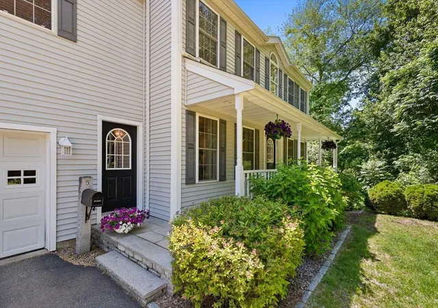 5th image of 5 Hemenway Avenue, Melrose, MA 02176 | MLS# 73534610