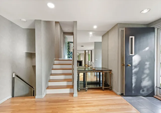 5th image of 19 Selwyn Rd, Newton Highlands, MA 02461 | MLS# 73518336