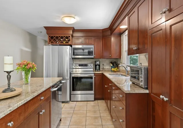 2nd image of 77 Locust St, Assonet, MA 02702 | MLS# 73544881