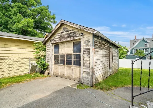 Homes for sale in Peabody, MA | 26 Beckett St, Peabody, MA 01960 | MLS# 73537453