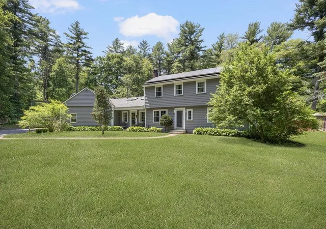Homes for sale in Upton, MA | 218 Mechanic, Upton, MA 01568 | MLS# 73546600