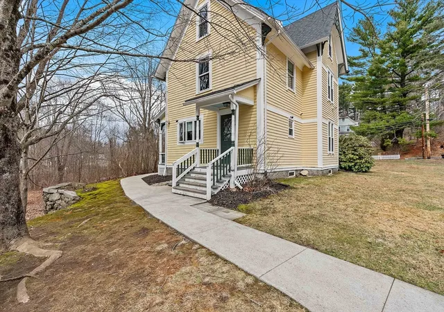 Listing Photo 4 - Condo for sale in building located at 78 Main St, Upton, MA 01541