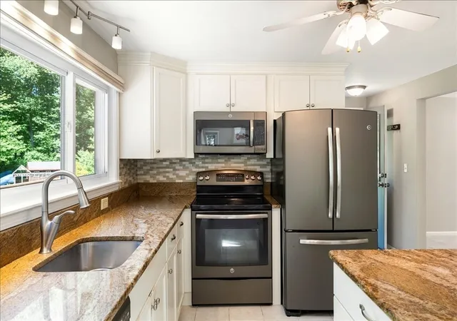Homes for sale in Ashland, MA | 7 Hundred Oaks Ln, Ashland, MA 01721 | MLS# 73530529