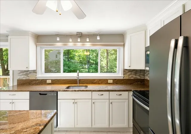 Homes for sale in Ashland, MA | 7 Hundred Oaks Ln, Ashland, MA 01721 | MLS# 73530529