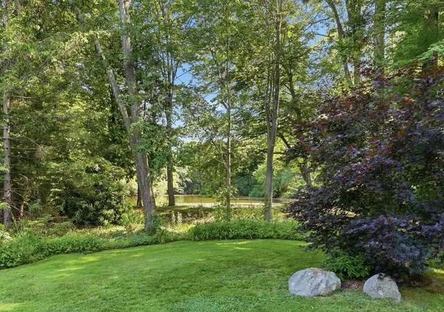 2nd image of 6 Oakmount Circle, Lexington, MA 02420 | MLS# 73538460