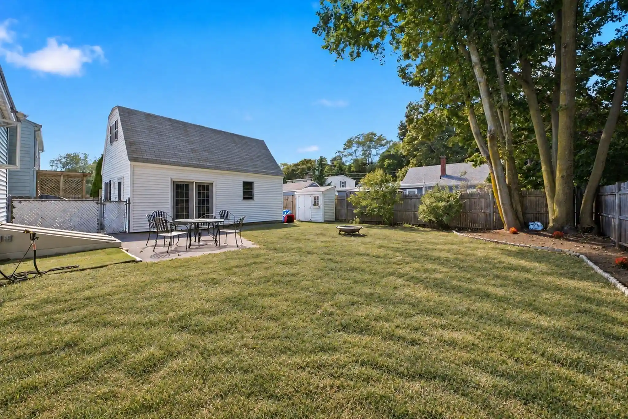 Single family home for sale at 10 Summit Ter, Peabody, MA 01960 | MLS# 73589454