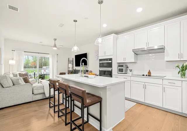 Homes for sale in North Reading, MA | 300 Martins Landing #103, North Reading, MA 01864 | MLS# 73538076