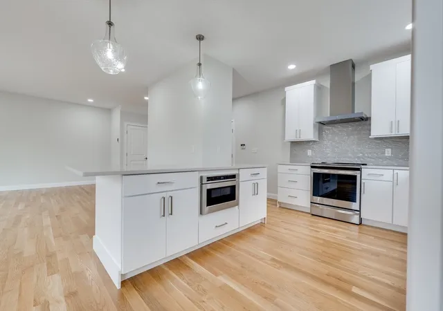 Photo 3 of Sale Pending at 17 Strongwater Dr, Salem, MA 01970 | MLS# 73497651 | Listing updated on 2026-06-22