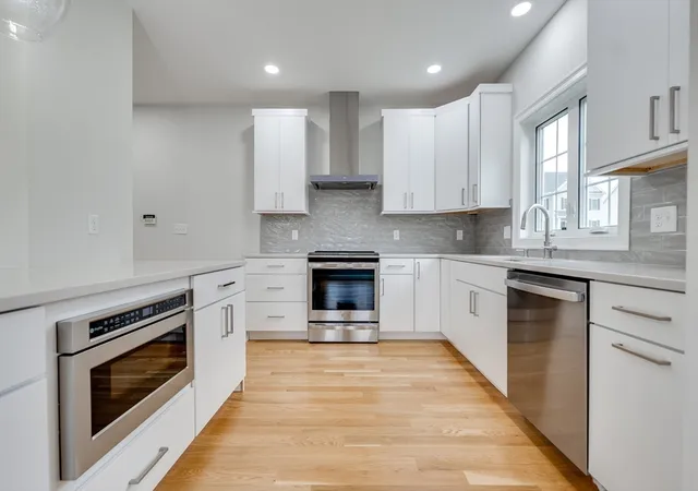 Photo 4 of Sale Pending at 17 Strongwater Dr, Salem, MA 01970 | MLS# 73497651 | Listing updated on 2026-06-22