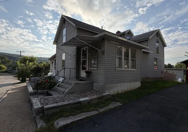 1st image of 27 Dublin St, Palmer, MA 01069 | MLS# 73562310