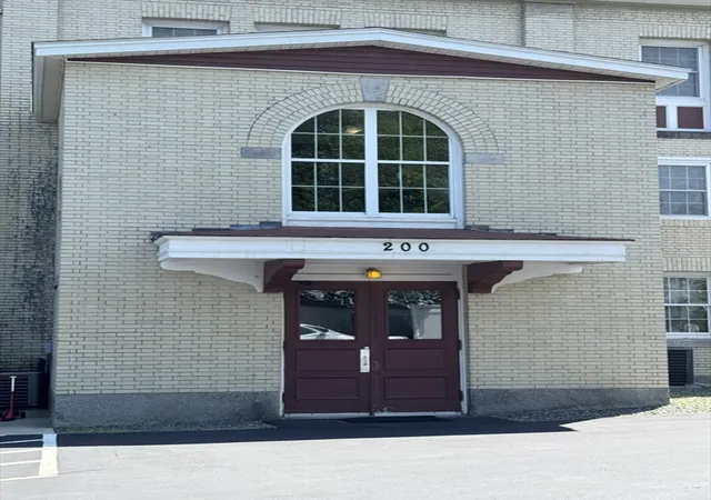 4th image of 200 Rogers St #7, Lowell, MA 01852 | MLS# 73551079