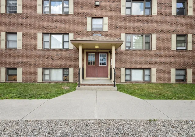 Homes for sale in Fall River, MA | 135 Vale #16, Fall River, MA 02724 | MLS# 73543413