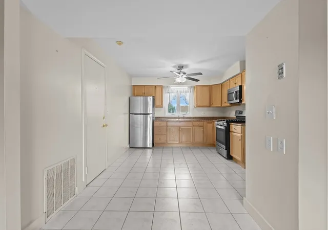 Homes for sale in Fall River, MA | 135 Vale #16, Fall River, MA 02724 | MLS# 73543413