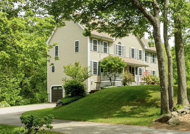 3rd image of 537 Pingree Hill, Auburn, NH 03032 | MLS# 73531846