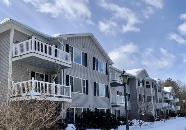 Homes for sale in Amherst, MA | 23 Greenleaves Dr #105, Amherst, MA 01002 | MLS# 73501649